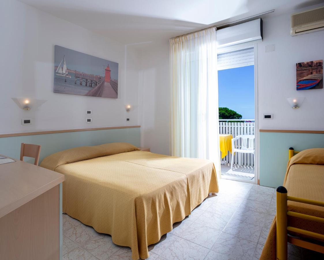 Hotel Pelikan Lignano Sabbiadoro Extérieur photo