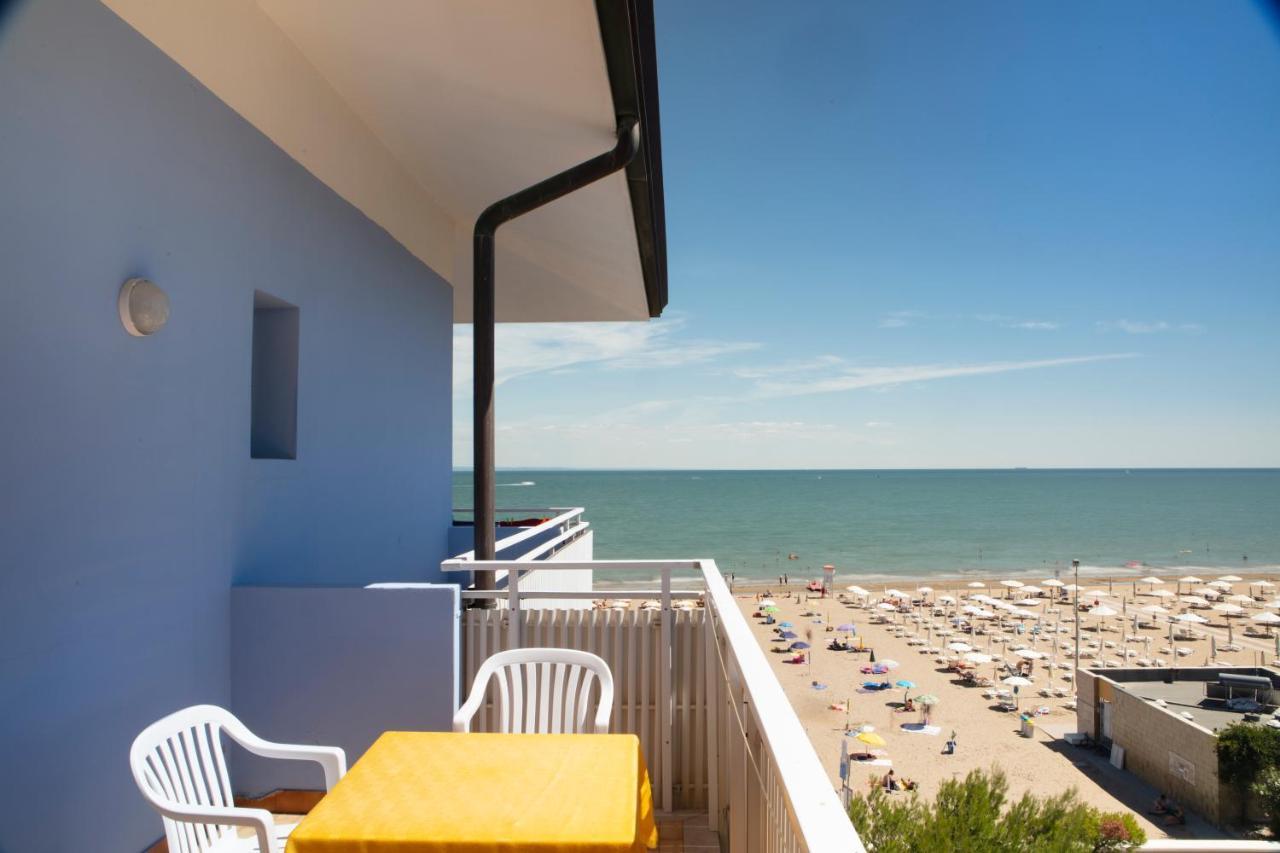 Hotel Pelikan Lignano Sabbiadoro Extérieur photo
