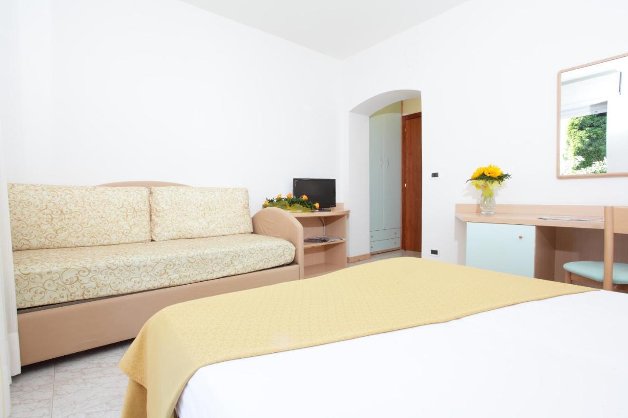 Hotel Pelikan Lignano Sabbiadoro Extérieur photo