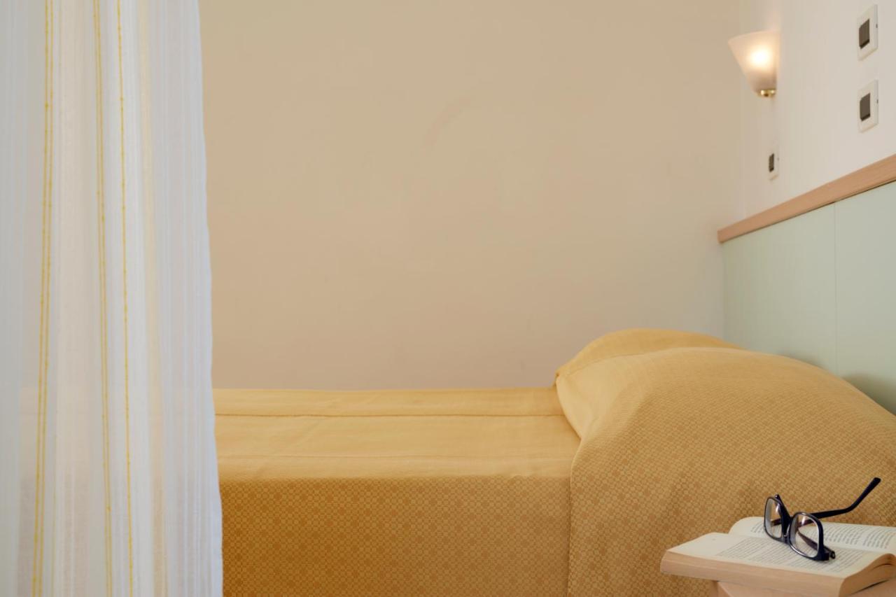 Hotel Pelikan Lignano Sabbiadoro Extérieur photo