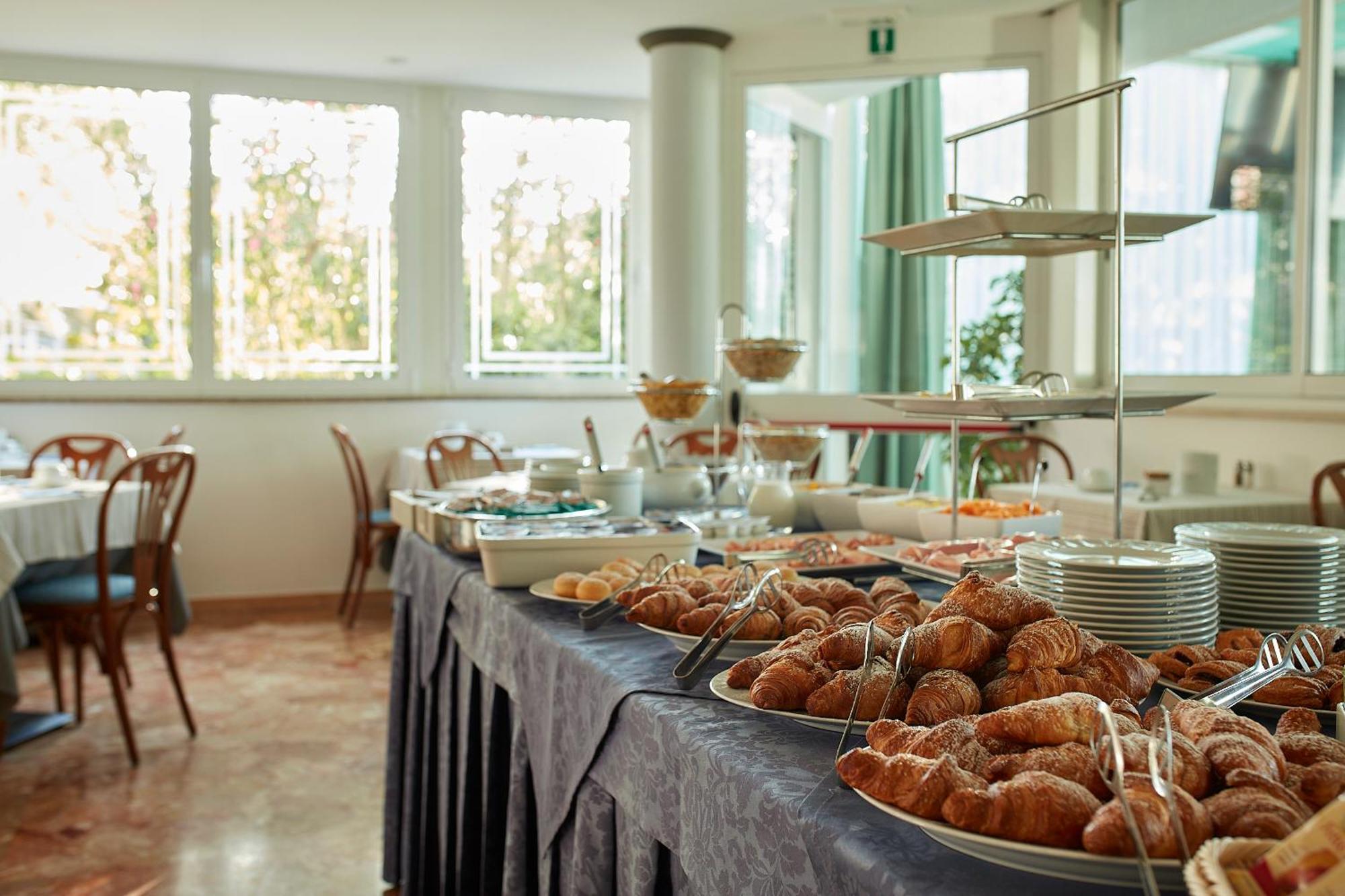 Hotel Pelikan Lignano Sabbiadoro Extérieur photo