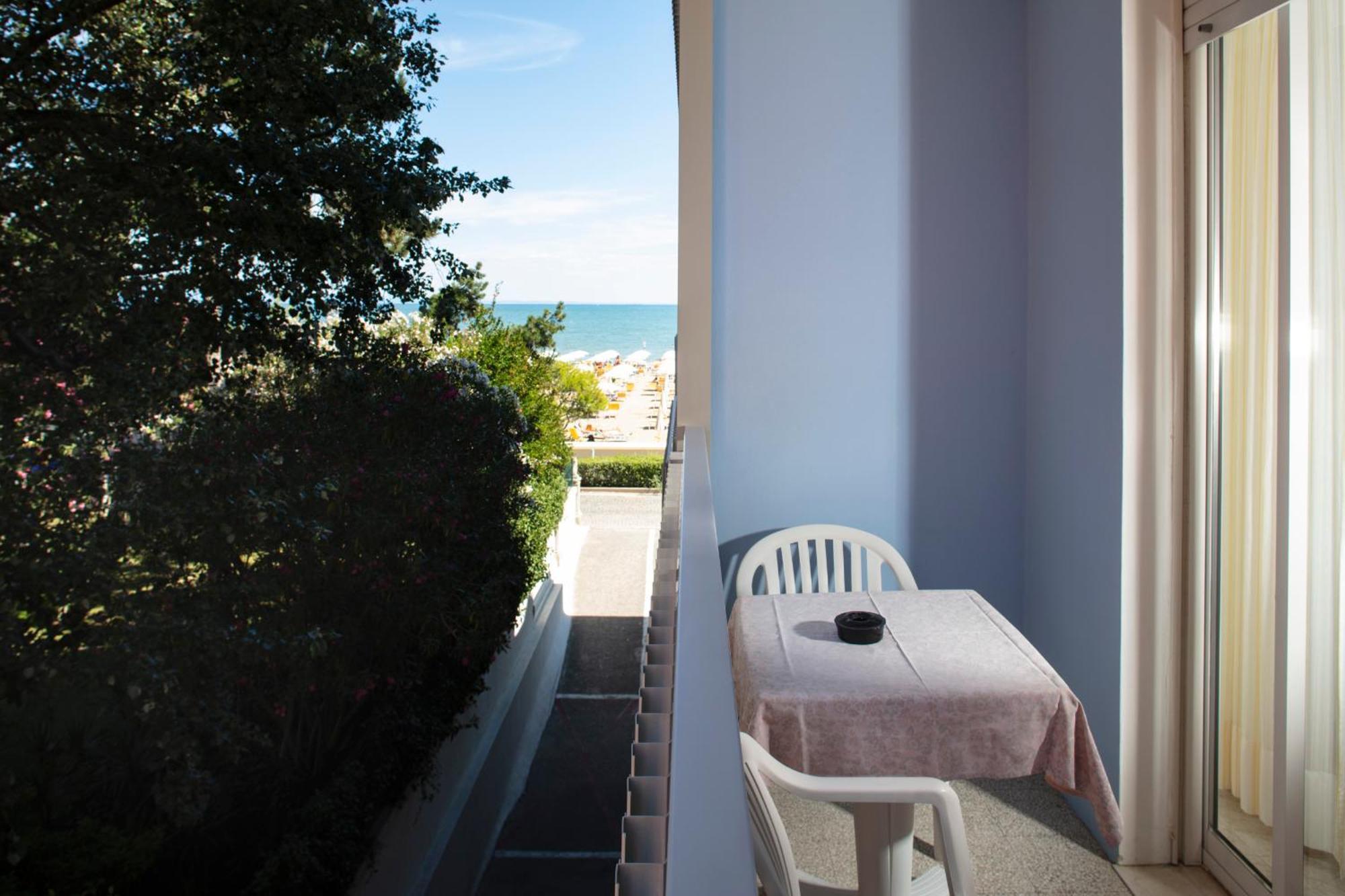 Hotel Pelikan Lignano Sabbiadoro Extérieur photo