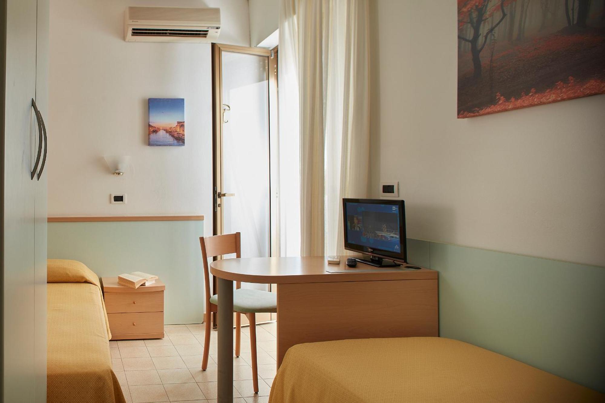 Hotel Pelikan Lignano Sabbiadoro Extérieur photo